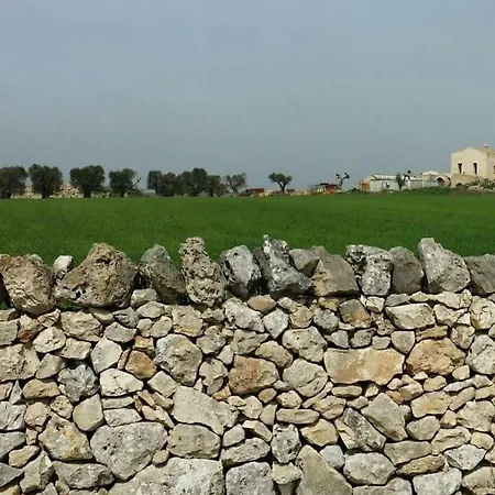 Masseria Conti Filo Bed & Breakfast
